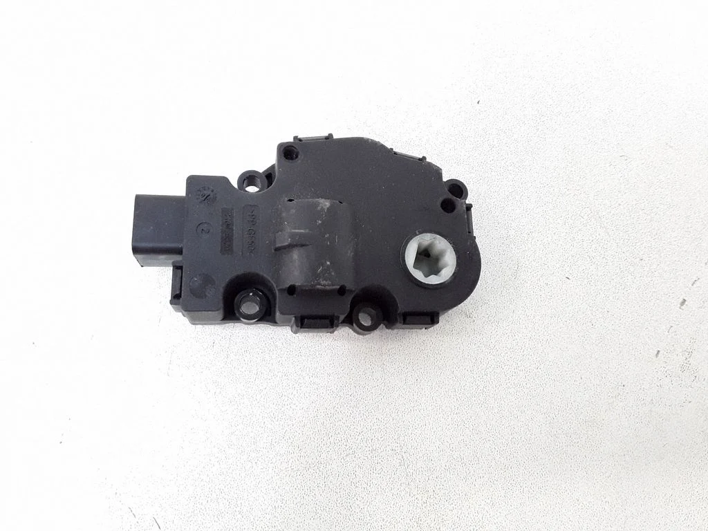 Gaisa aizvara motoriņš/aktuators 412650750