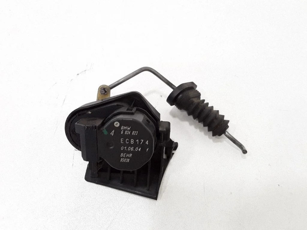 Air flap motor/actuator 6934823
