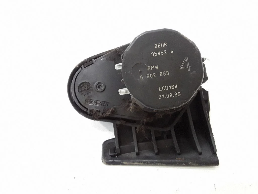 Air flap motor/actuator 6902853
