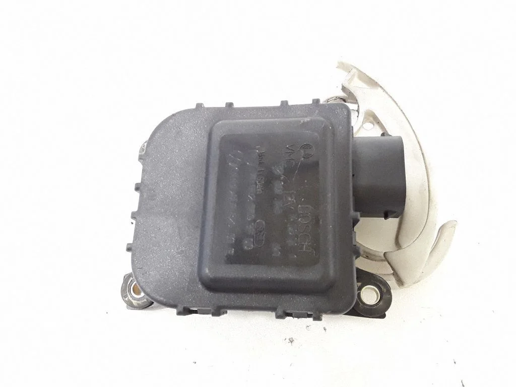 Air flap motor/actuator 8D1820511E