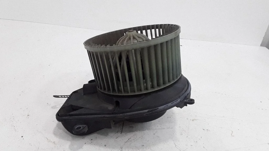 Heater fan/blower 8D1820021