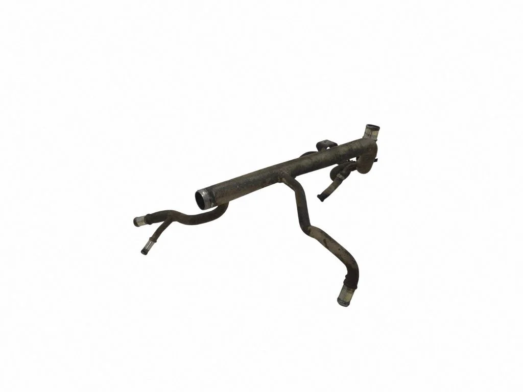 Engine coolant pipe/hose – front
