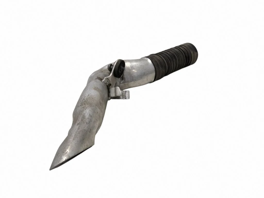 Variklio aušinimo vamzdelis (-ai)/ žarna (-os)