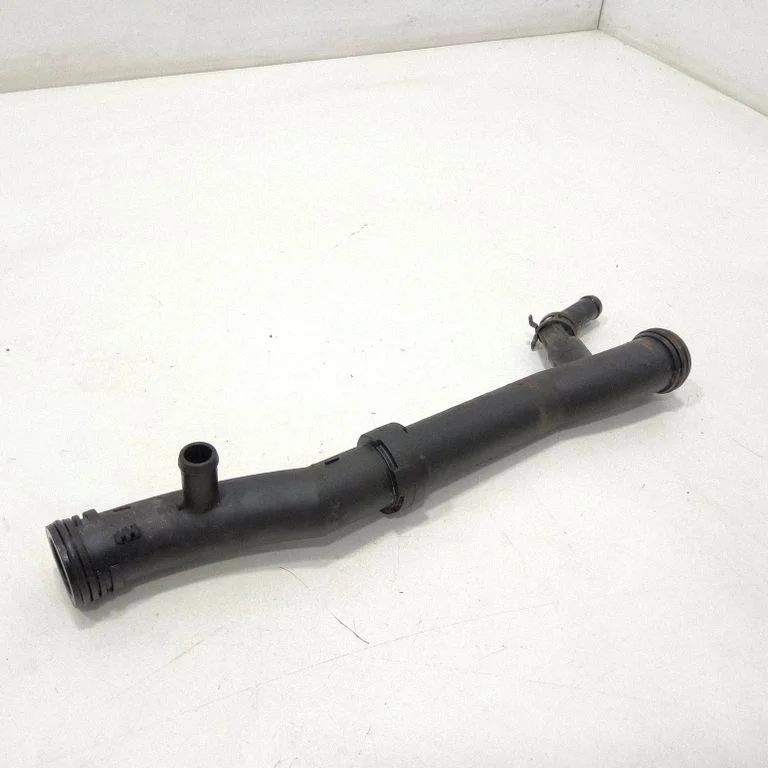 Engine coolant pipe/hose 03C121065F