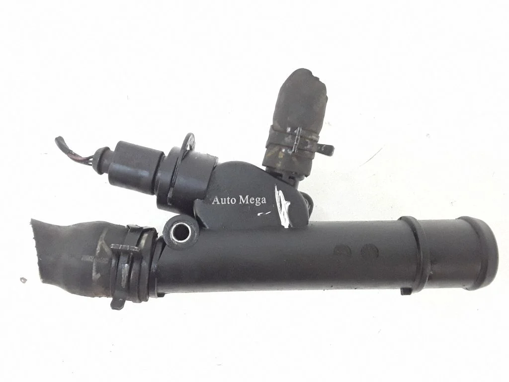 Engine coolant pipe/hose