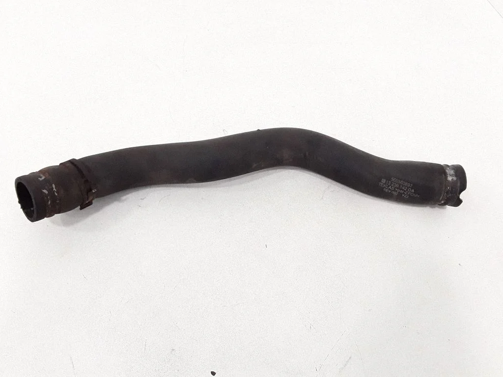 Engine coolant pipe/hose 565563897