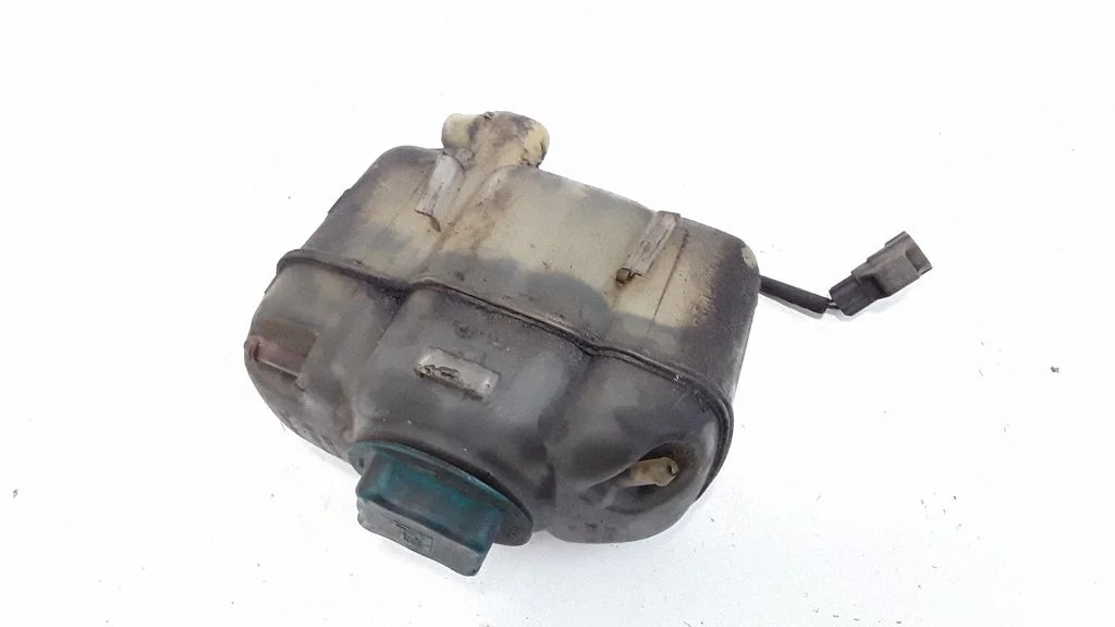 Coolant expansion tank/reservoir