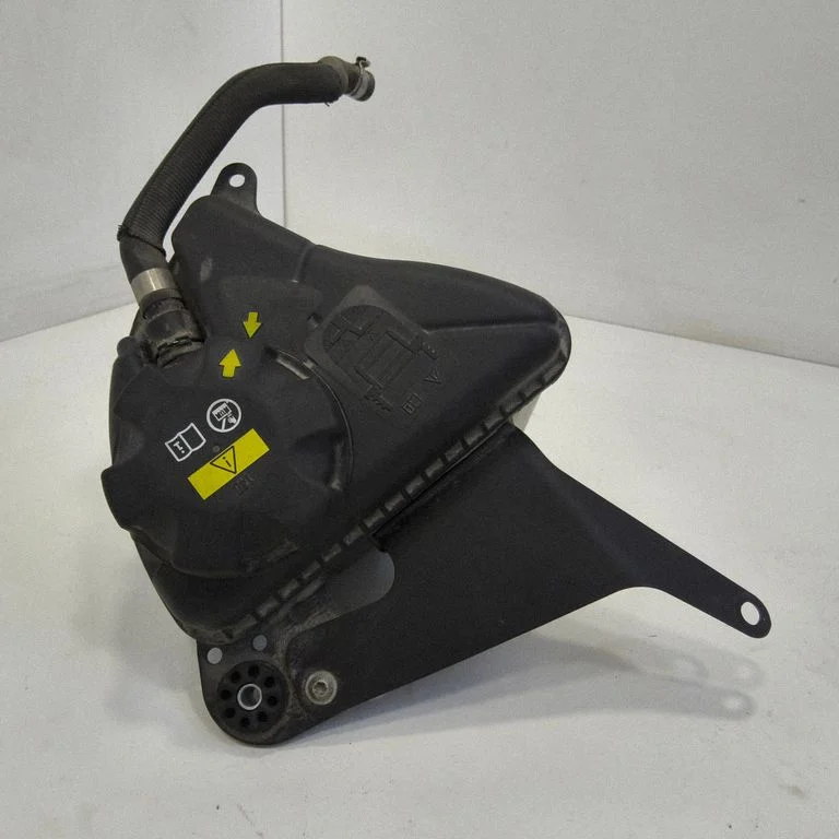 Jahutusvedeliku paisupaak – BMW 5-seeria F10 F11 (2009-2016)