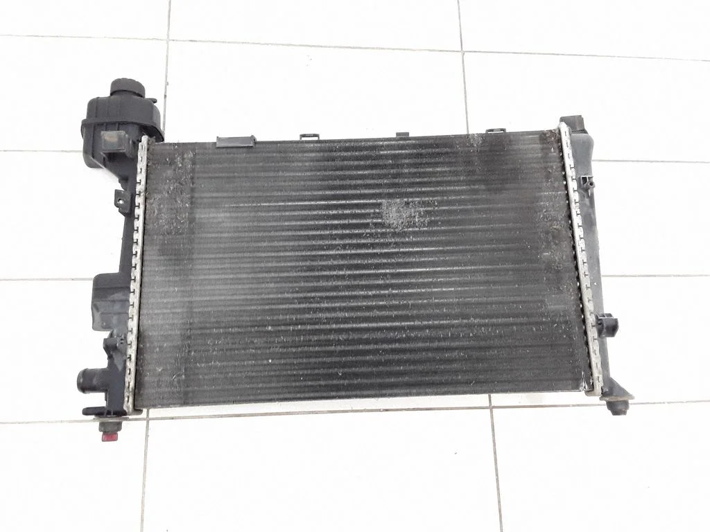 Dzesēšanas šķidruma radiators
