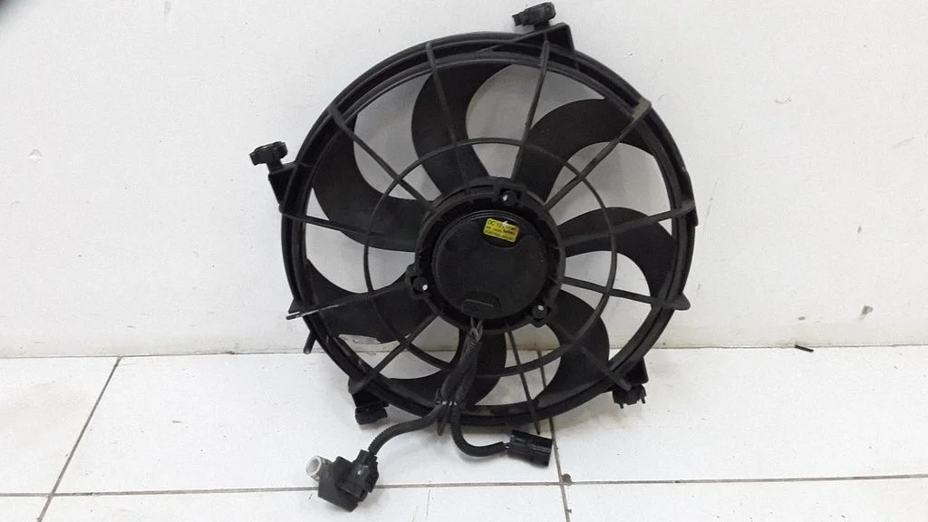 Electric radiator cooling fan