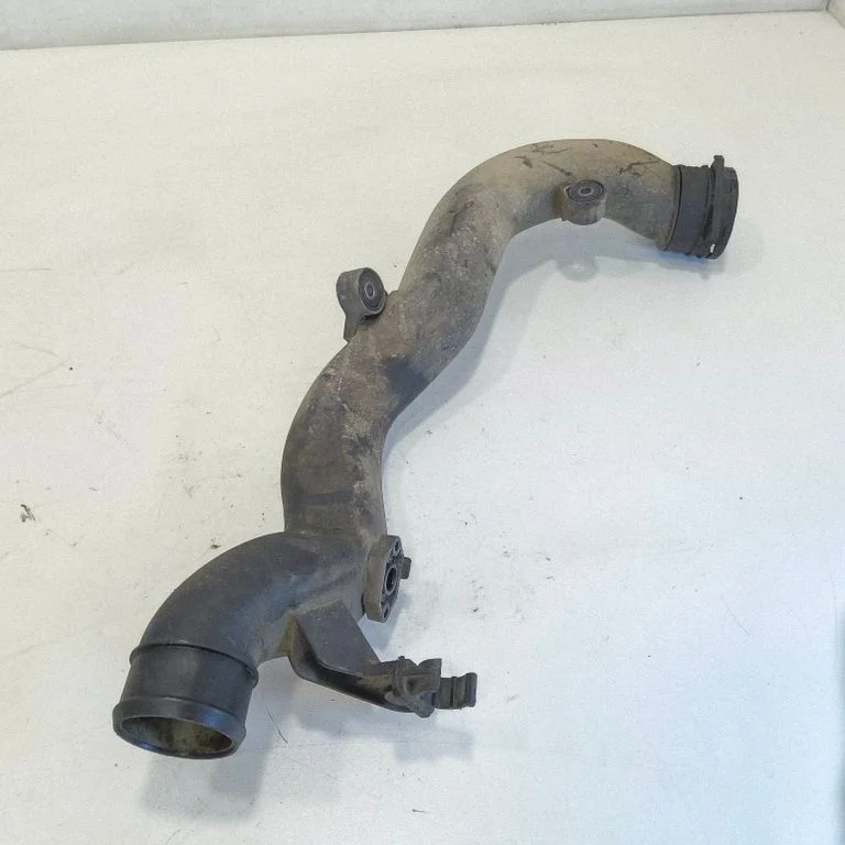 Intercooler hose/pipe 1K01457629L