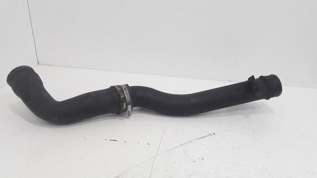 Intercooler hose/pipe