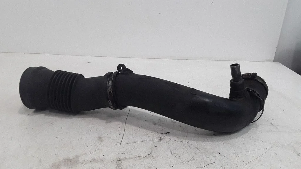 Intercooler hose/pipe