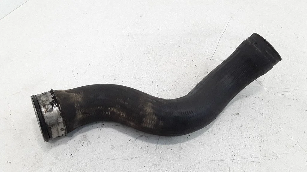 Intercooler hose/pipe