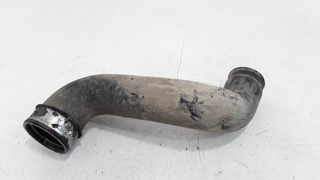 Intercooler hose/pipe