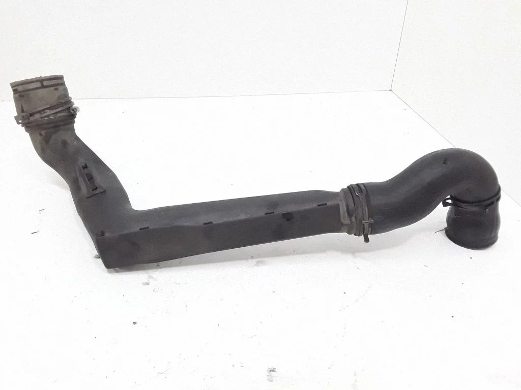 Intercooler hose/pipe