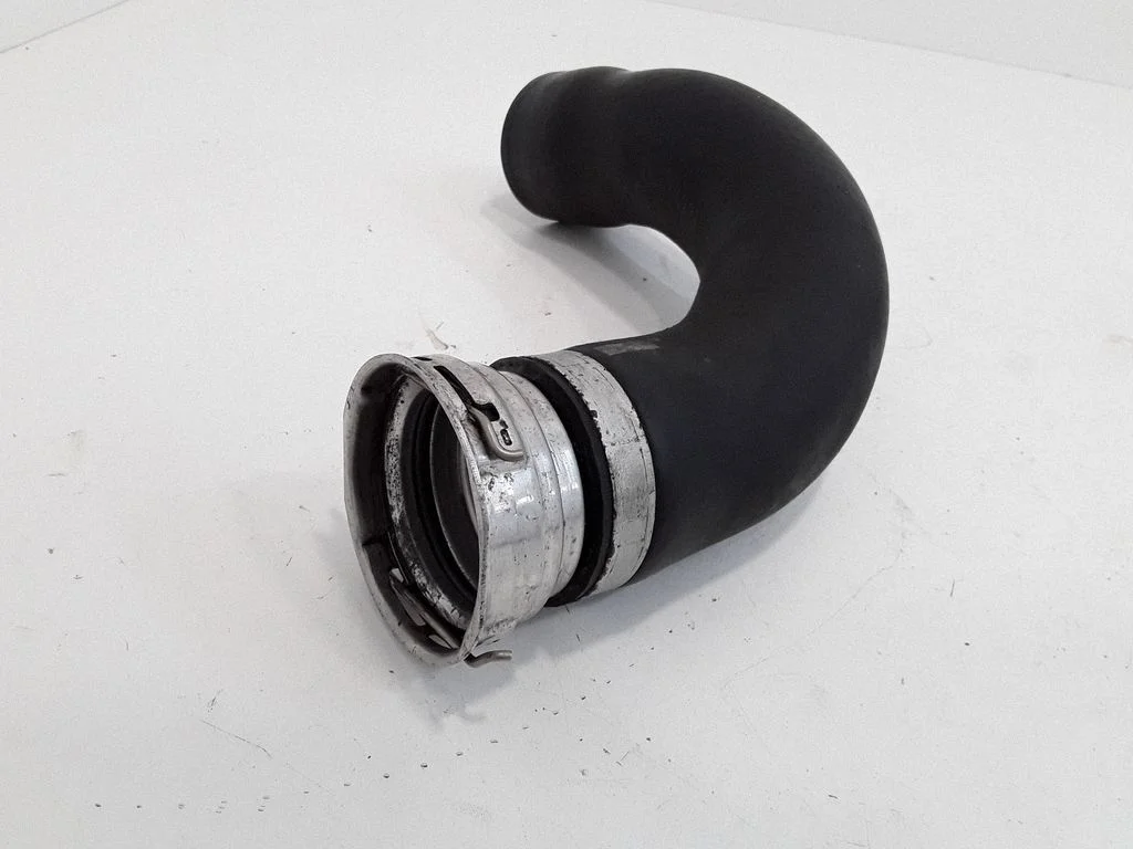 Intercooler hose/pipe