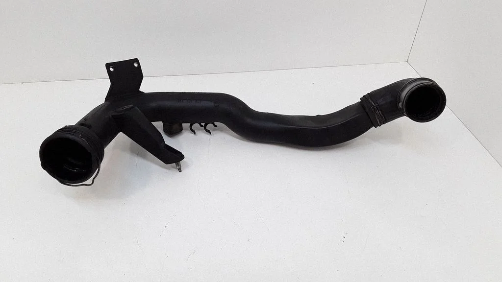 Intercooler hose/pipe