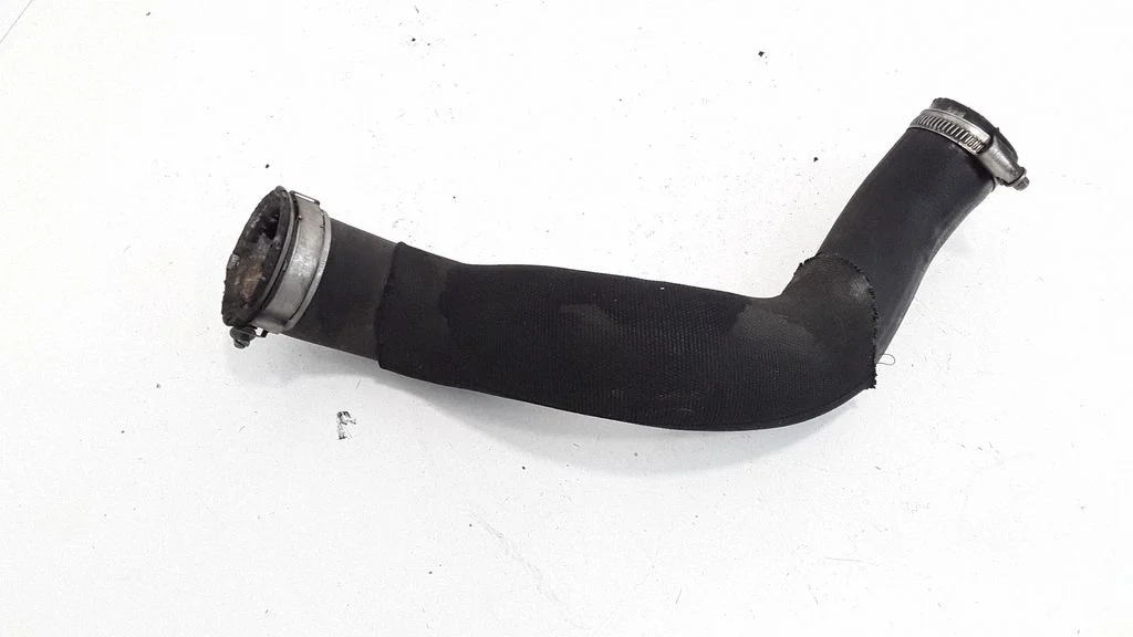 Intercooler hose/pipe