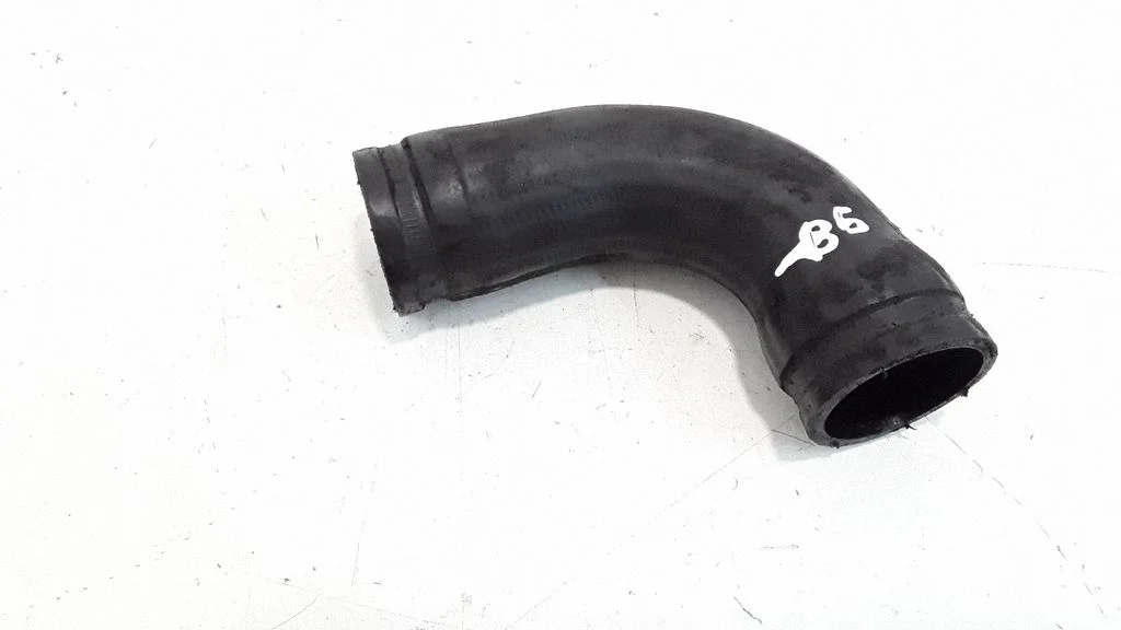 Intercooler hose/pipe