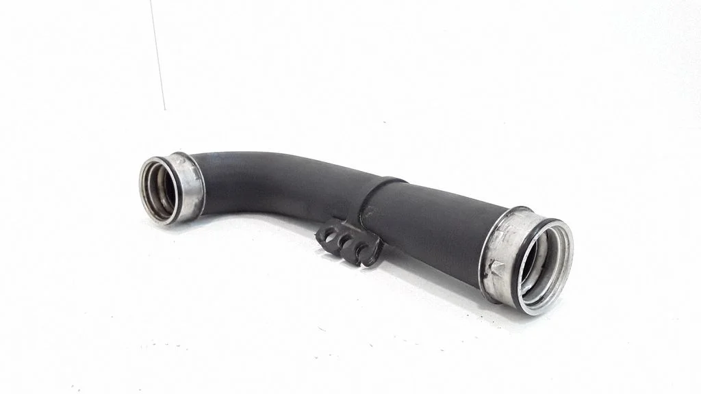 Intercooler hose/pipe