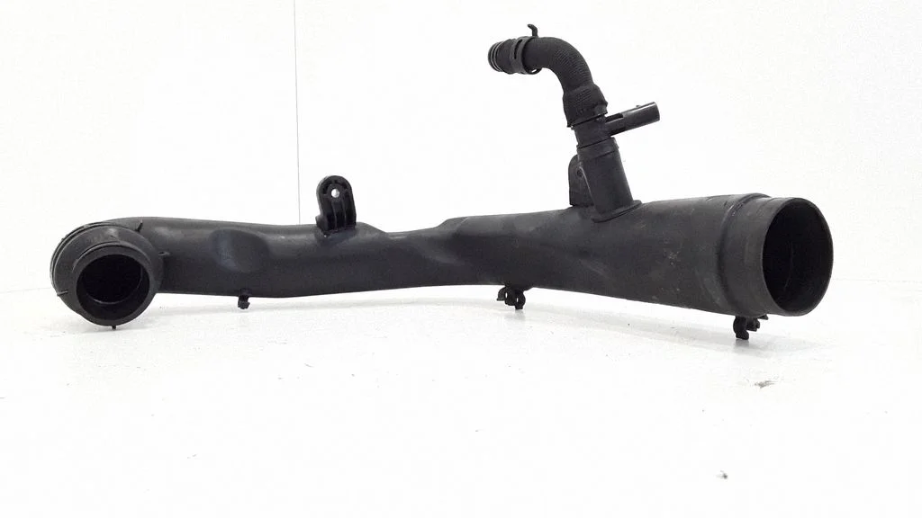 Intercooler hose/pipe