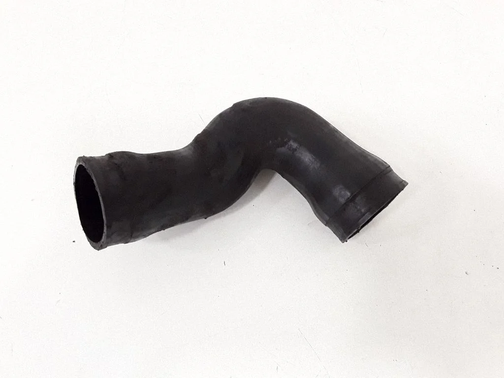 Intercooler hose/pipe