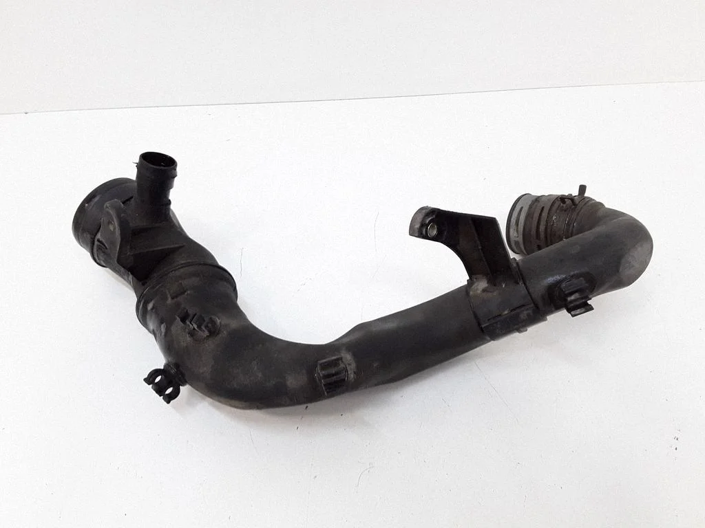 Intercooler hose/pipe