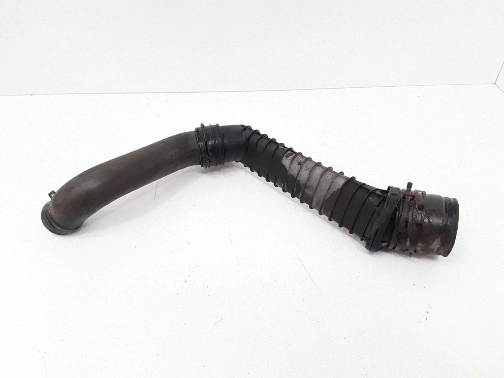 Intercooler hose/pipe