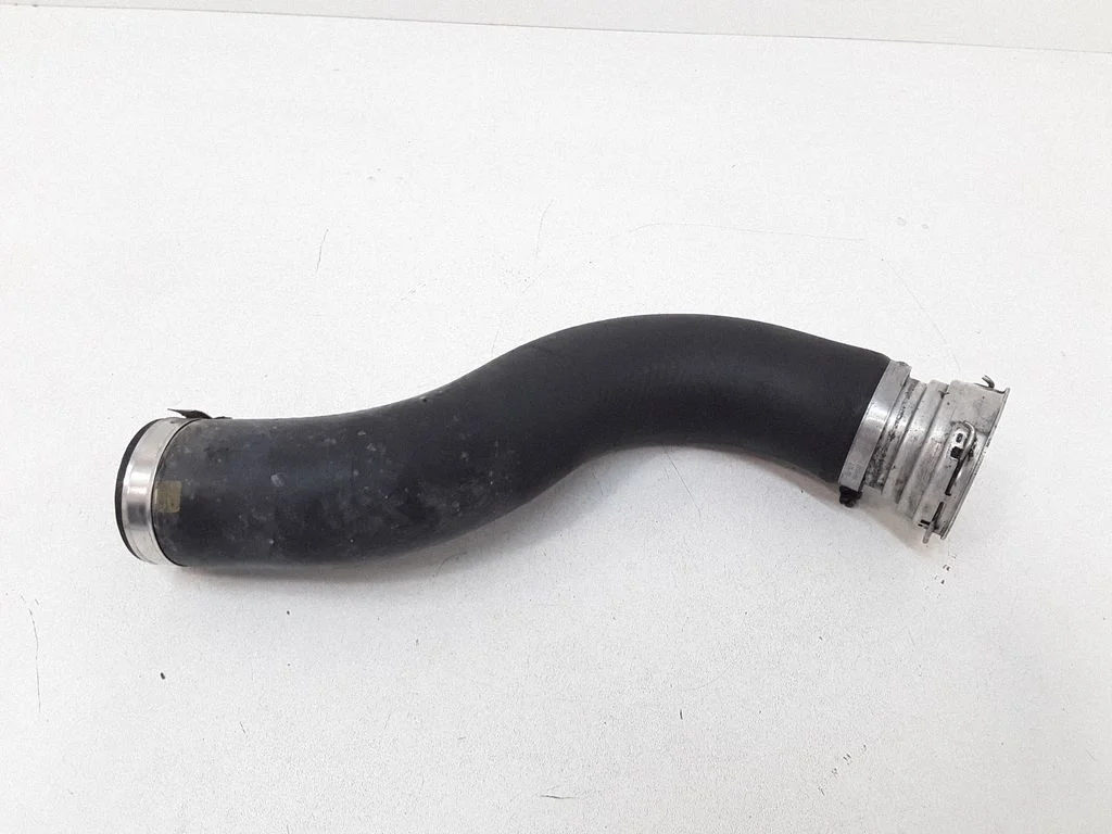 Intercooler hose/pipe