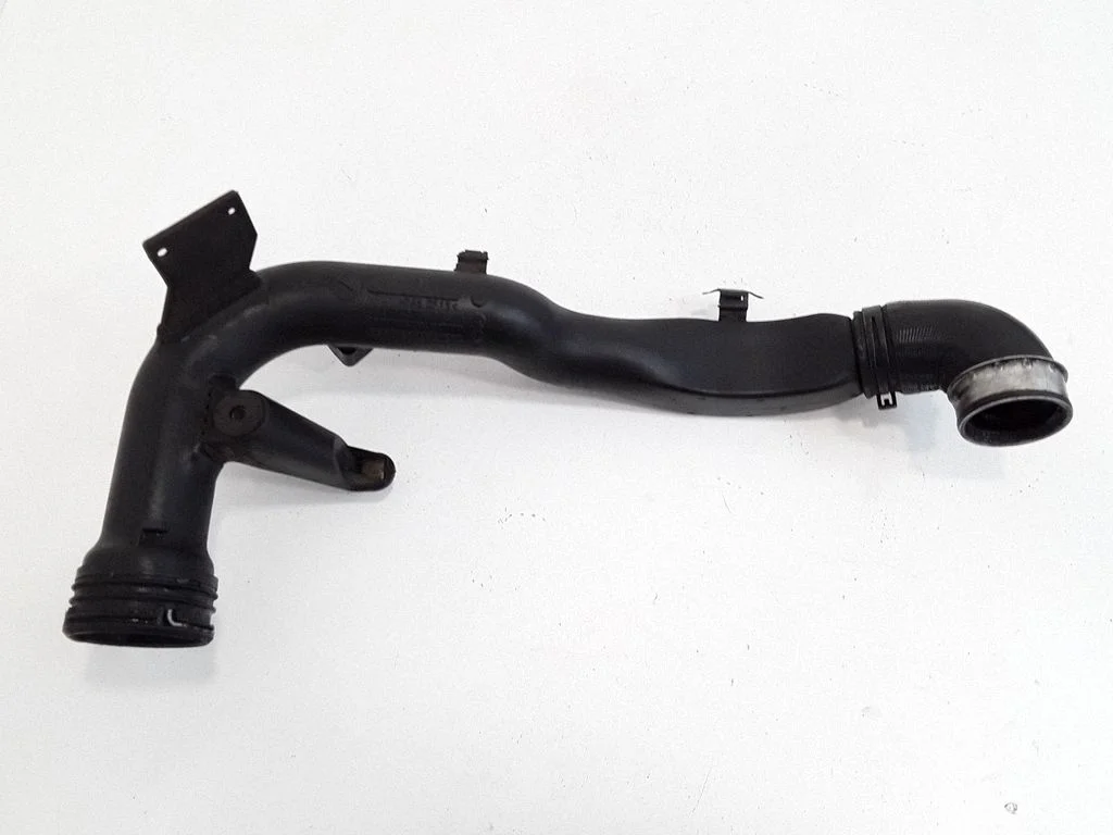 Intercooler hose/pipe 3B0145762B