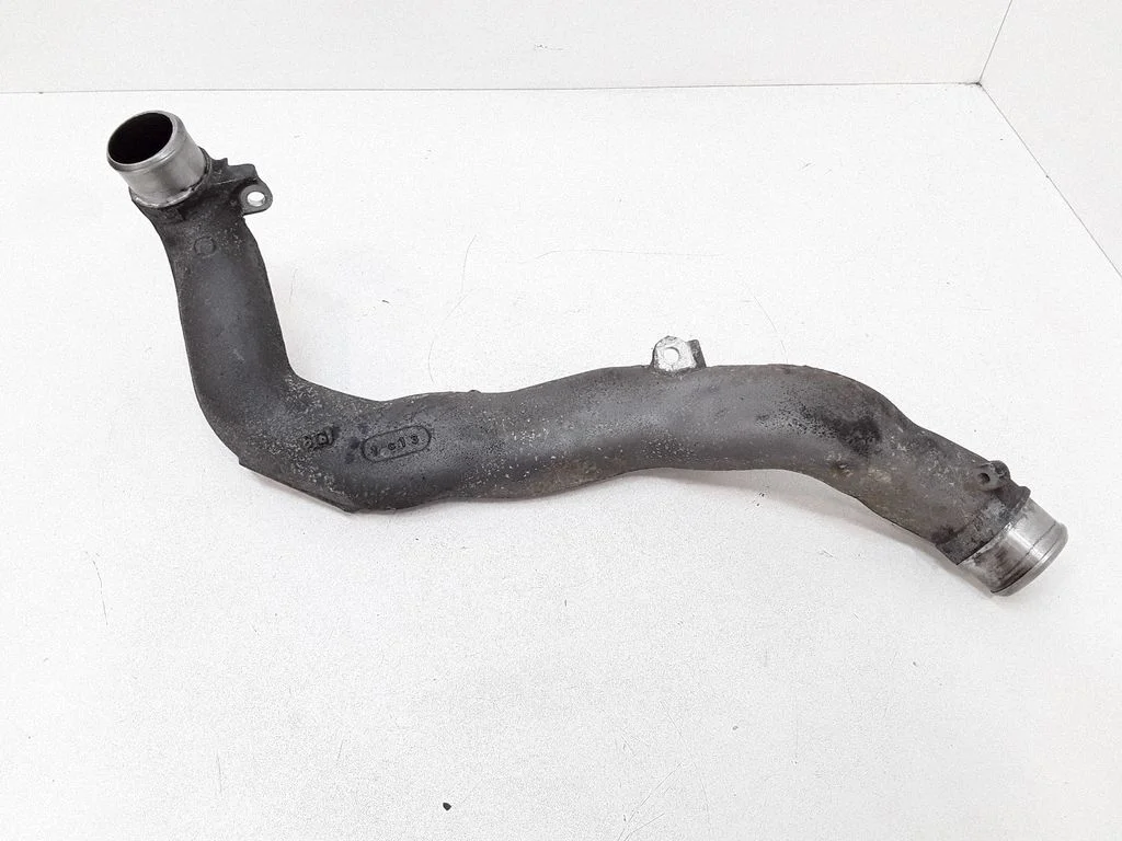 Intercooler hose/pipe
