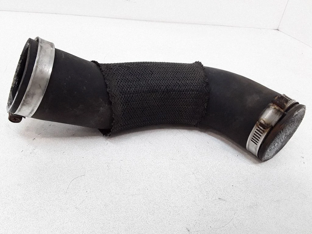 Intercooler hose/pipe