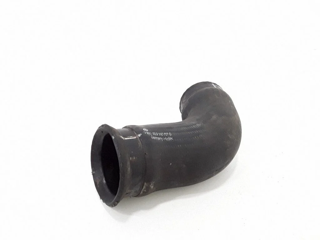 Intercooler hose/pipe 8E0145837G
