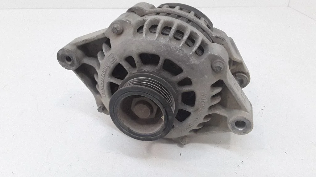 Generator/alternator 100A923