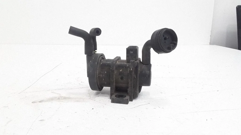 Turbo solenoid valve 4522371