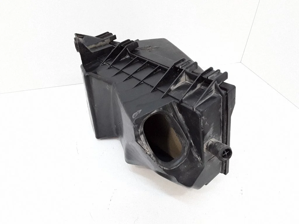 Air filter box