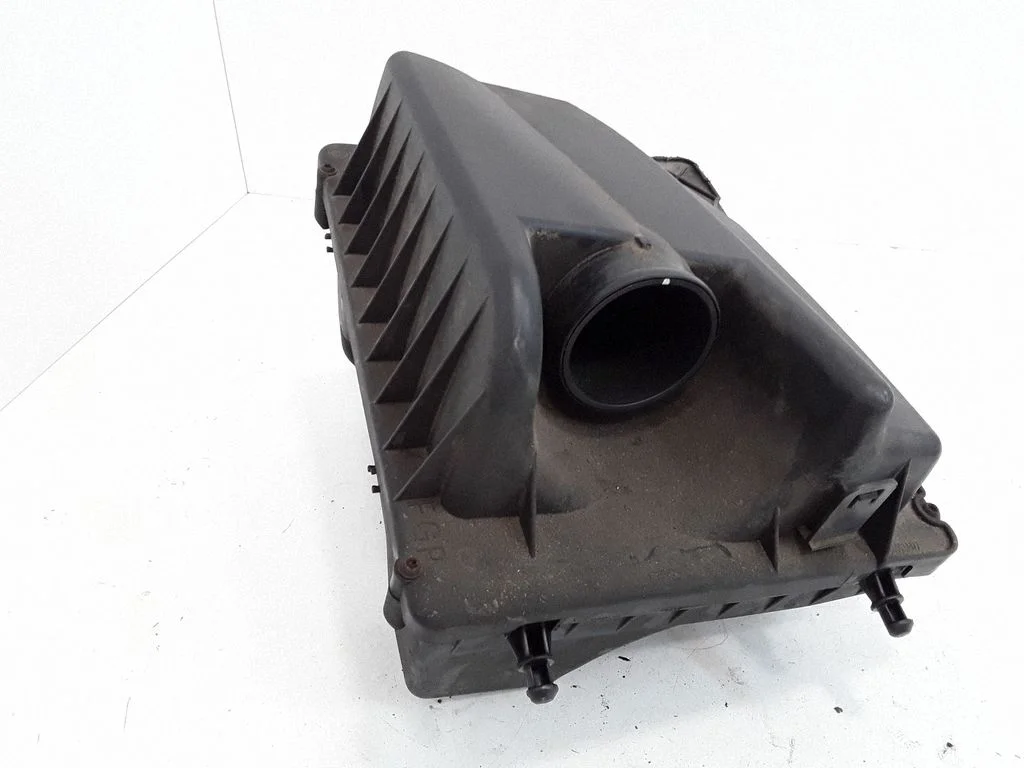 Air filter box