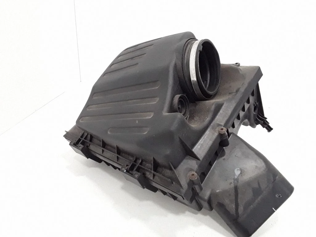 Air filter box