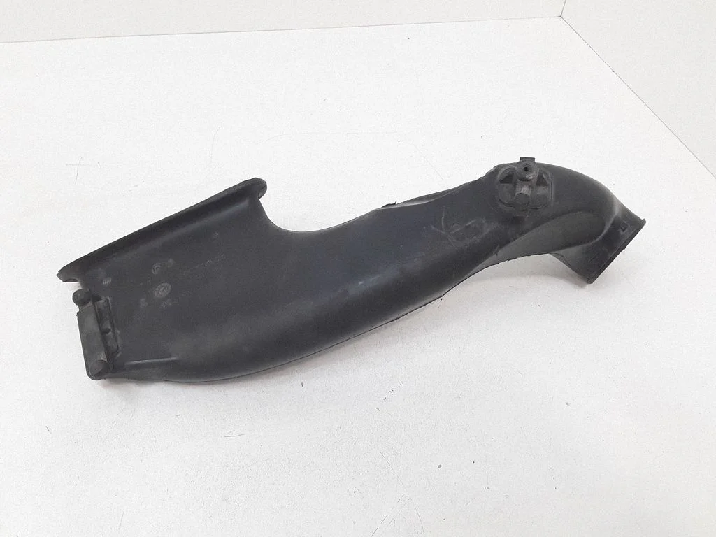 Air intake duct part 551020308