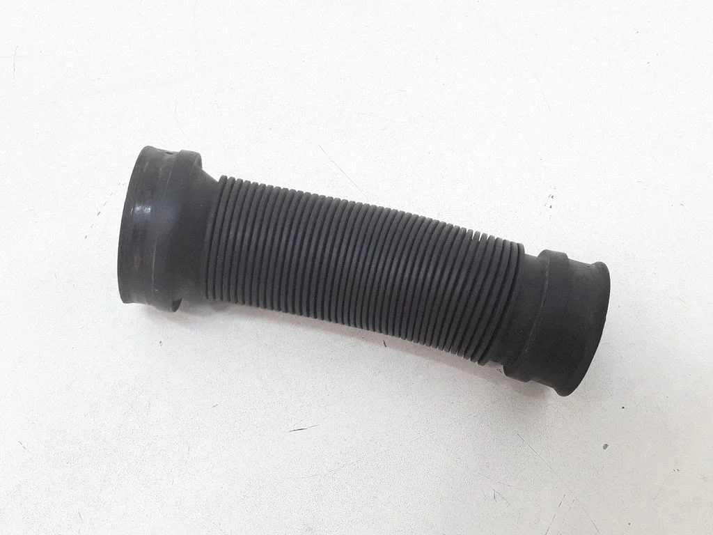Air intake duct part 13105267
