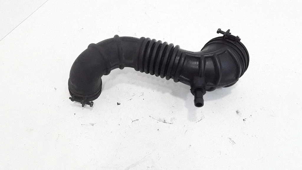 Turbo air intake inlet pipe/hose 281303E210