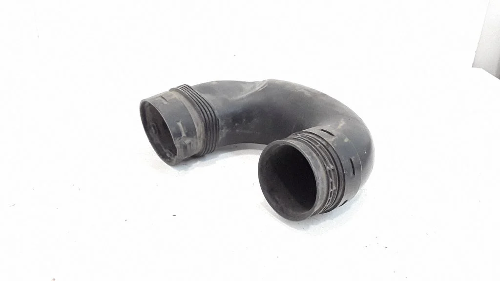 Air intake hose/pipe