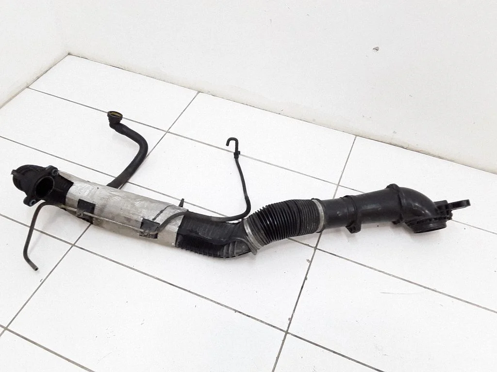 Turbo air intake inlet pipe/hose – Volvo S40 (2008-2012)