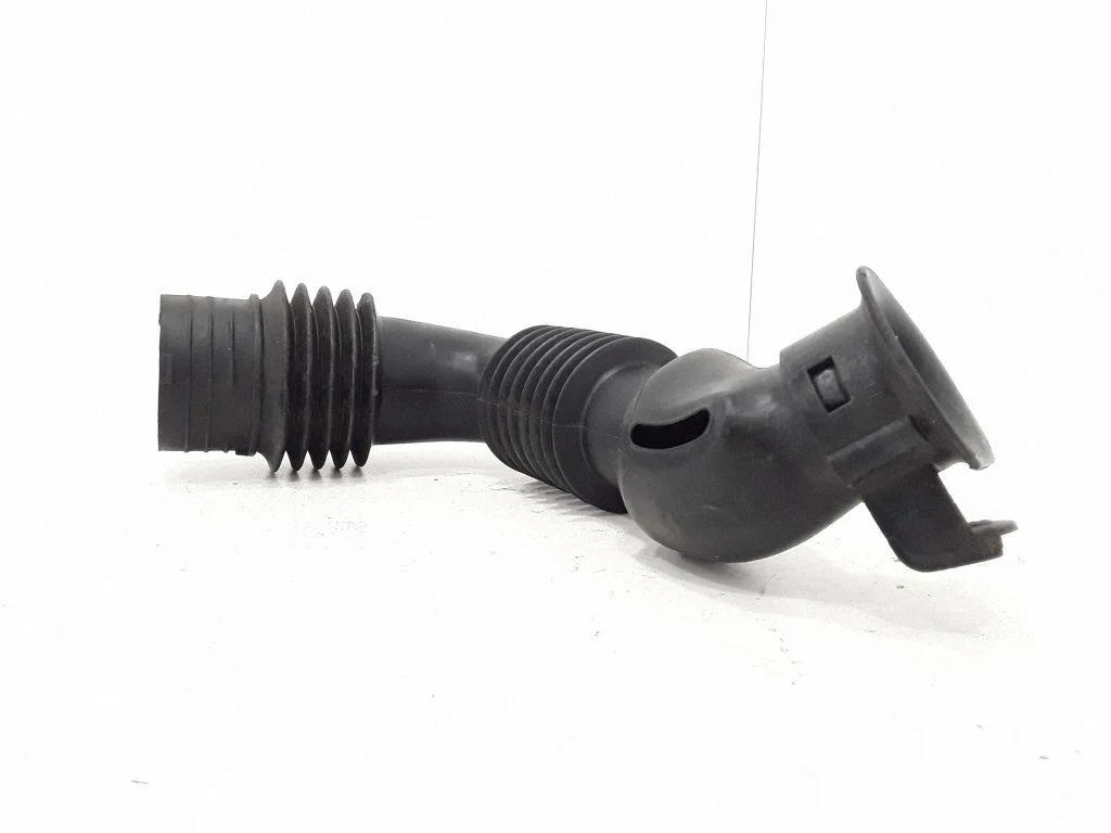 Air intake hose/pipe
