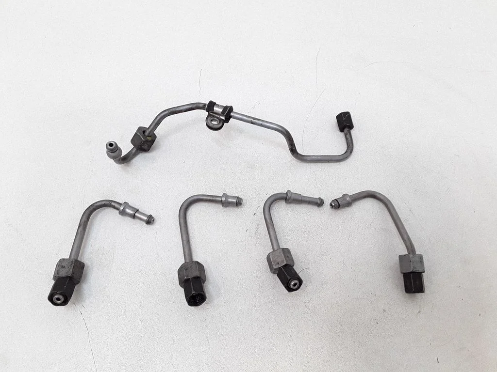 Fuel injector supply line/pipe – Mercedes-Benz B-Class W245 (2005-2011)
