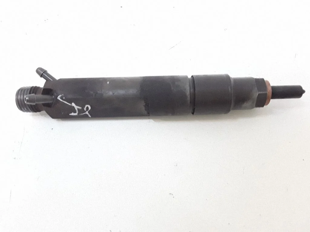 Fuel injector 038130202A