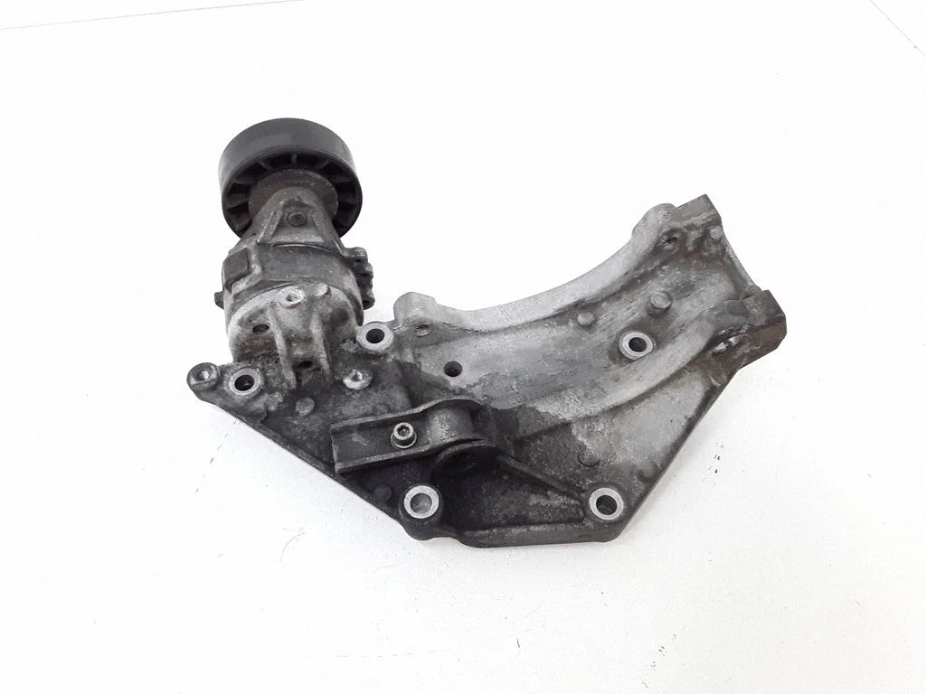 Generator/alternator bracket – Volvo S40 (2008-2012)