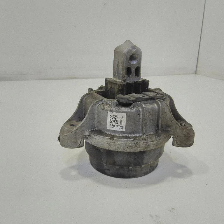Dzinēja spilvens 6856327