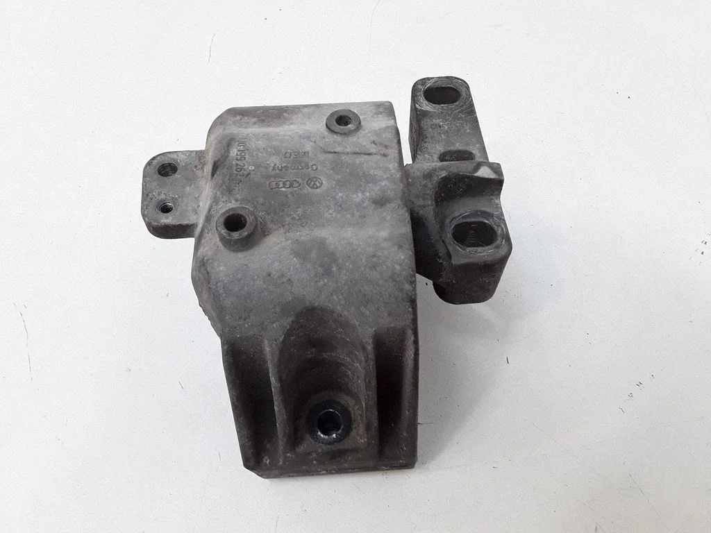 Engine mount bracket 1J0199262